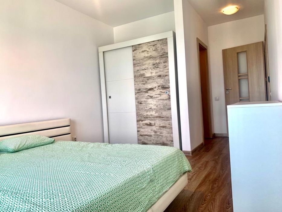 Inchiriez apartament Platinia