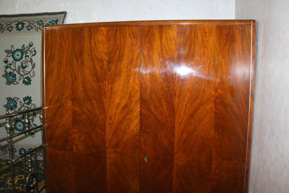 Шифоньер румынский