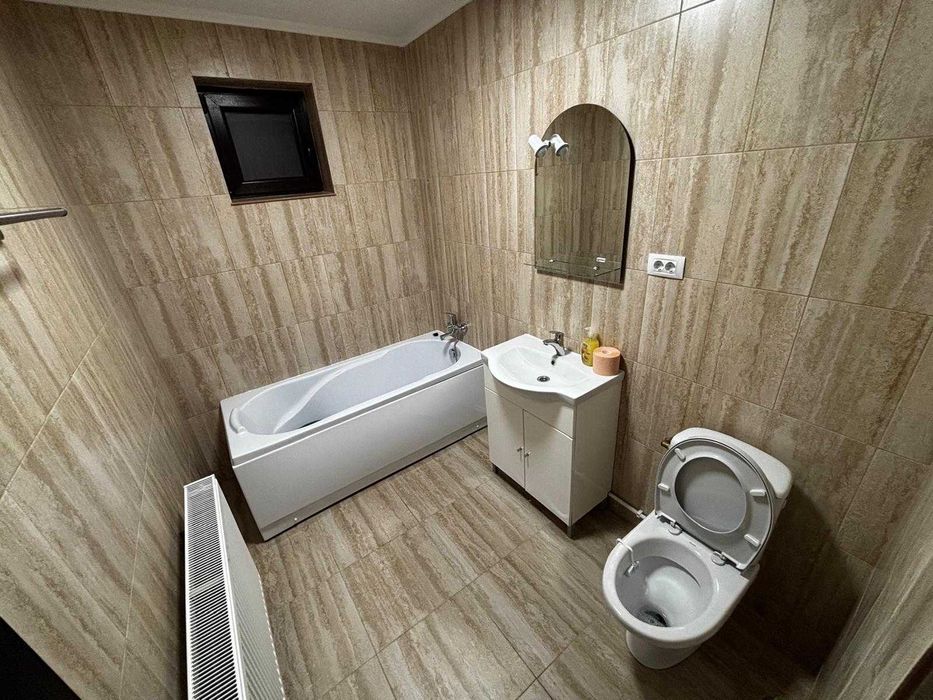 Casă nouă, nelocuită, finisată complet la interior – Huși