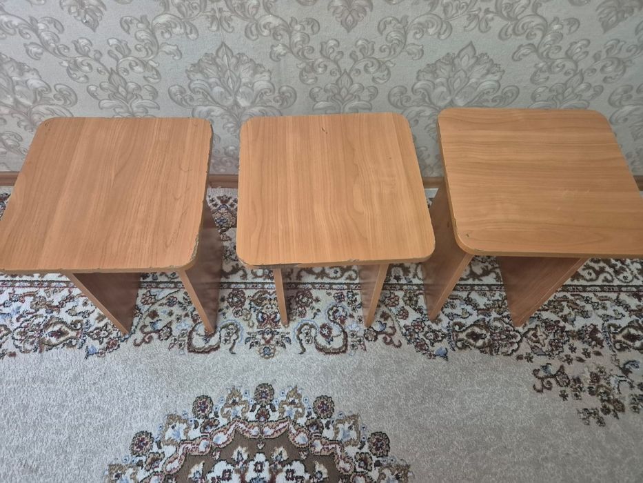 Продам табуретки, стул на ножках