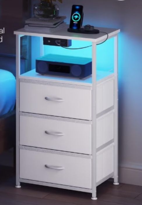 Noptiera cu led si usb 3 sertare