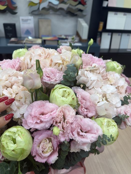 Букет свежих цветов