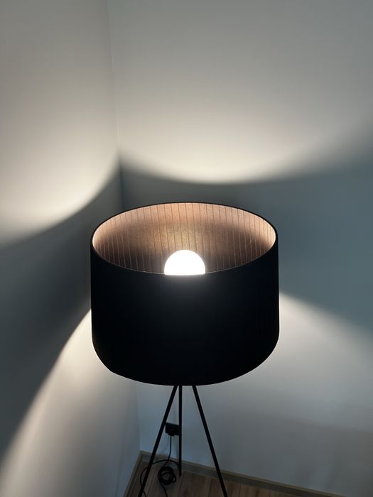 Дизайнерска стояща лампа Wolfram