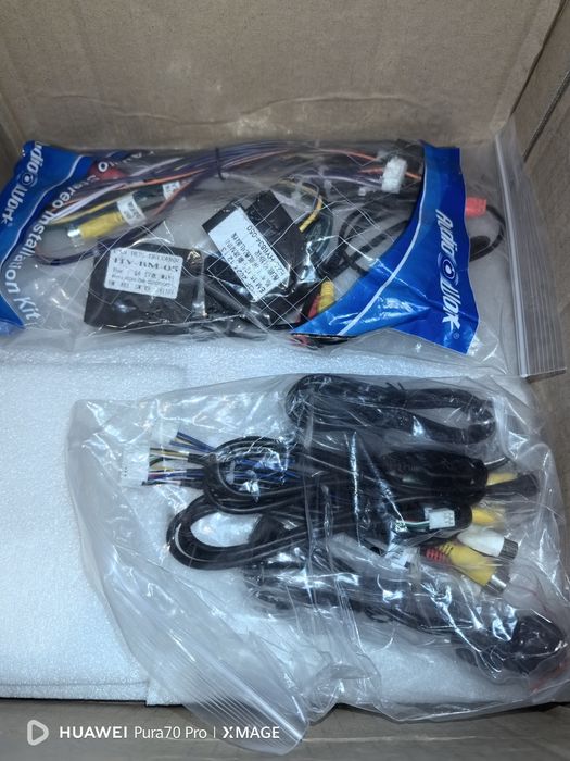 CarPlay & Android Auto за Mini Cooper F55/F56/F57 Plug and Play + камера