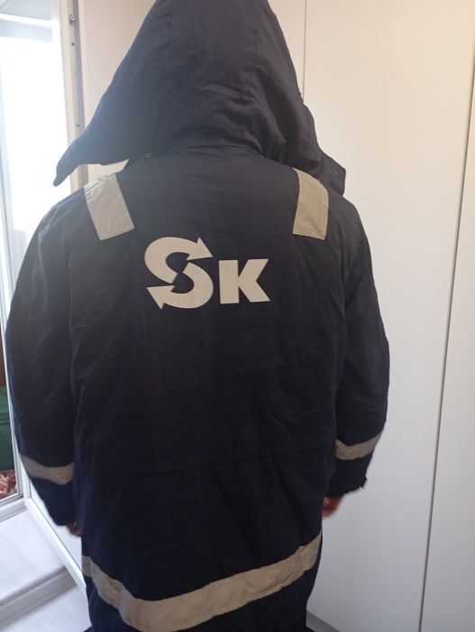 Продам спец одежду