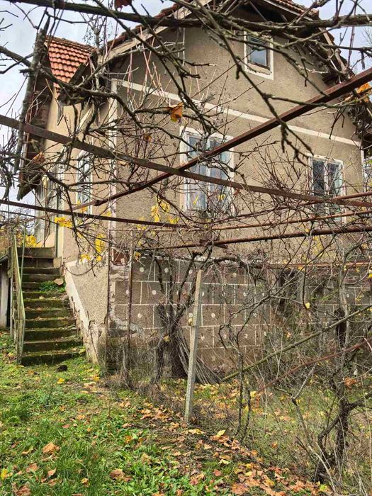 Продава се Къща в София, Зона Б-18 - 140 кв.м за 158 €/кв.м - Снимка #1