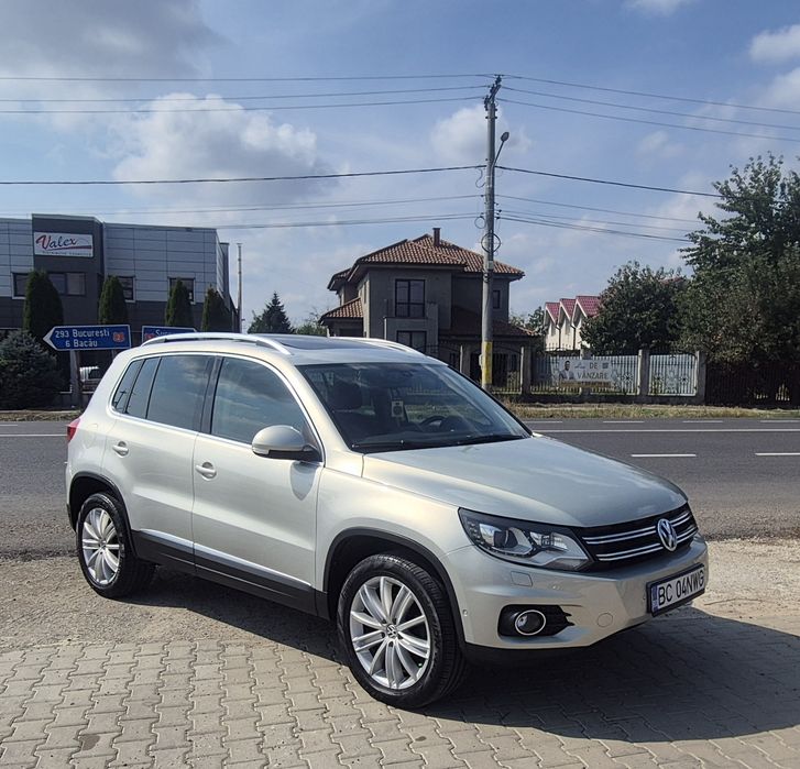 VW TIGUAN  2.0 TDI / EURO 5 / 4 X 4 / DSG / Clima / Trapa / Led / Xenon / CASH sau RATE