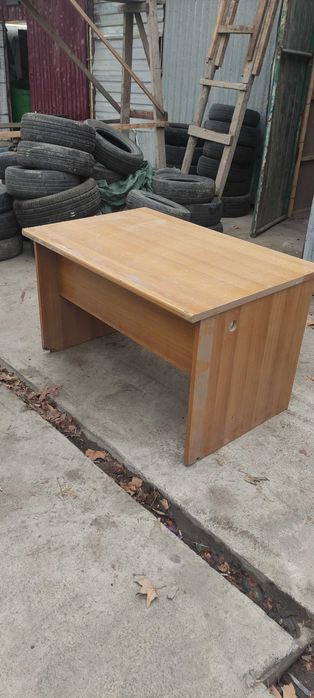 Стол и стулья дл