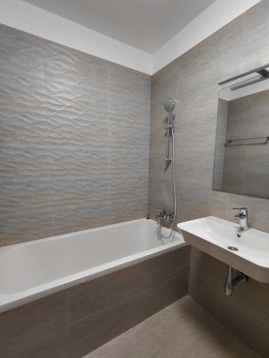 Proprietar: Vand Apartament 2 camere, 48 mp, balcon 10 mp, parcare subterană Calea Torontalului (Campeador, lângă Vox)