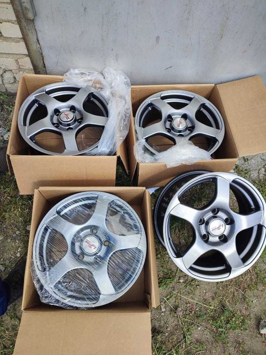Продам диски 4шт
