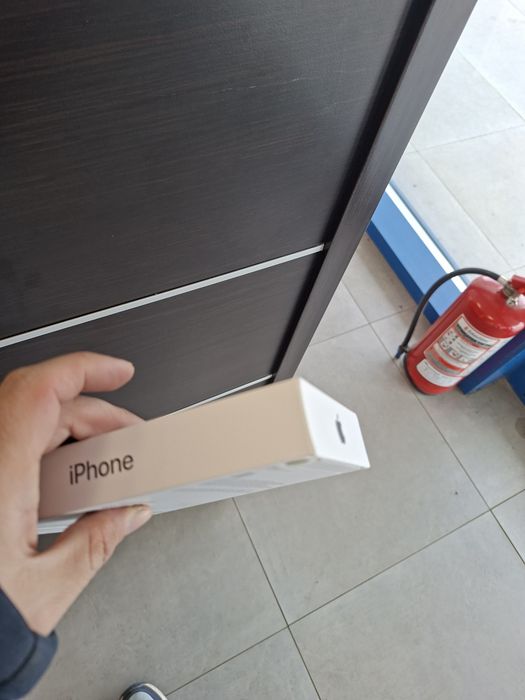 MAGAZIN Apple iPhone 17  Black Negru / Blue / Lavender / Sage / Sigilat Nou 256GB garantie 2 ani