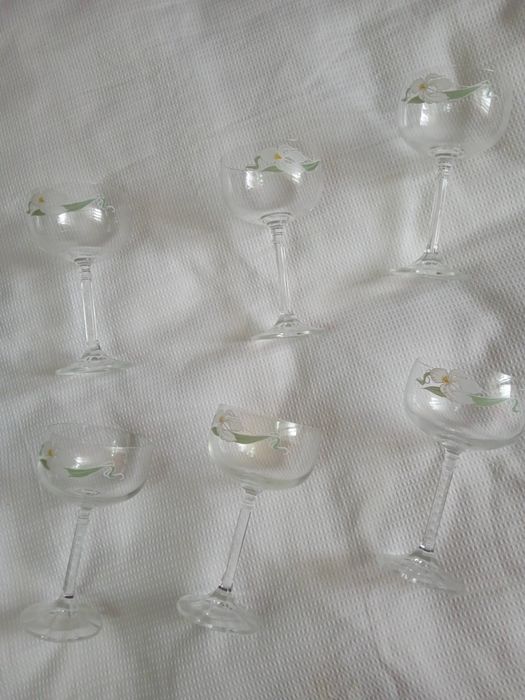 Чешские фужеры,в наборе шесть штук, объем 200 мл , 60 мл,