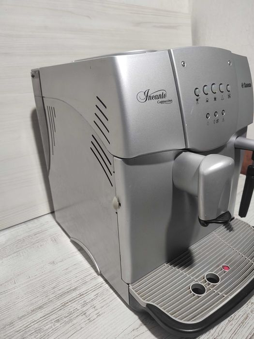 Кафеавтомат - робот Saeco Incanto Cappuccino
