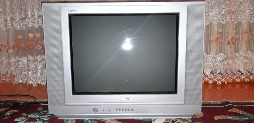 Телевизор LG Состояние хорошее