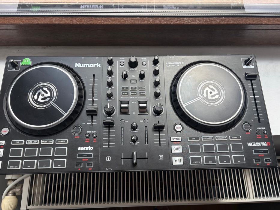 Consola DJ Numark  Mixtrack Pro Fx