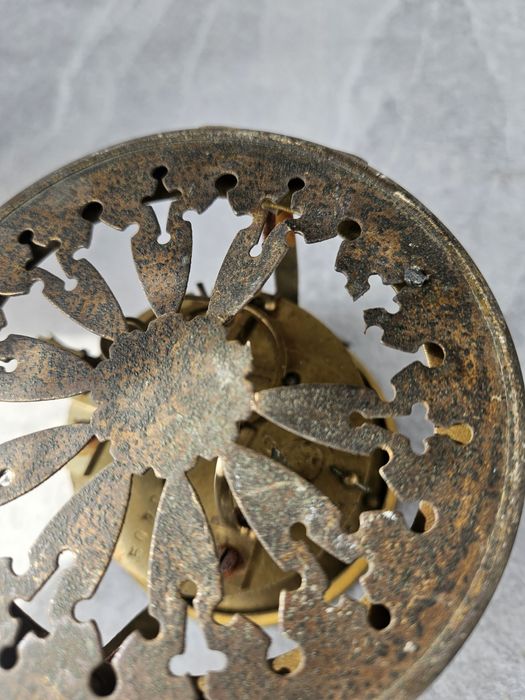 Mecanism ceas șemineu