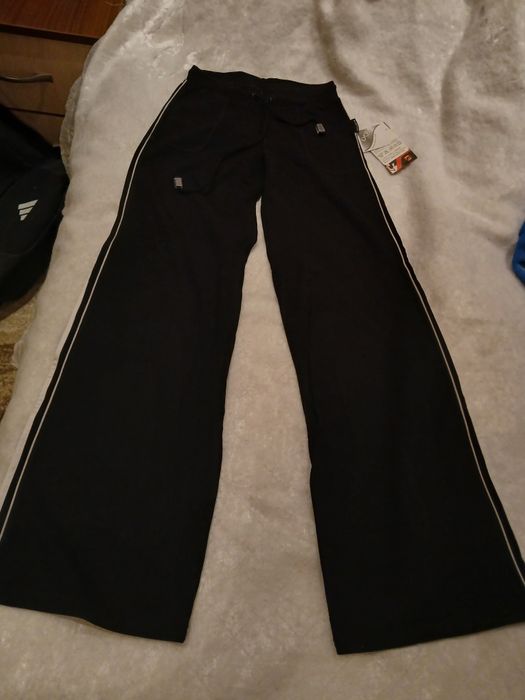 Детско долнище оригинално -ново