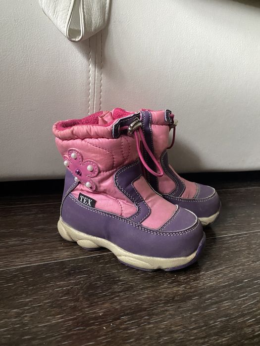 Продам сапожки зимние на девочку
