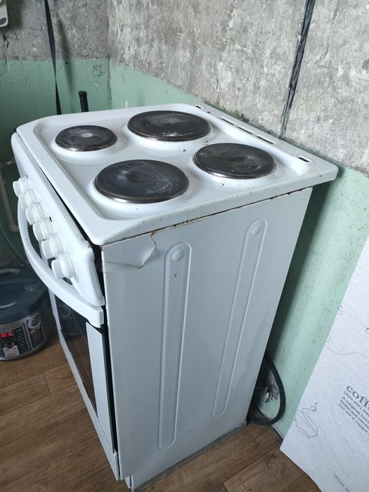 Электроплита полностью рабочая