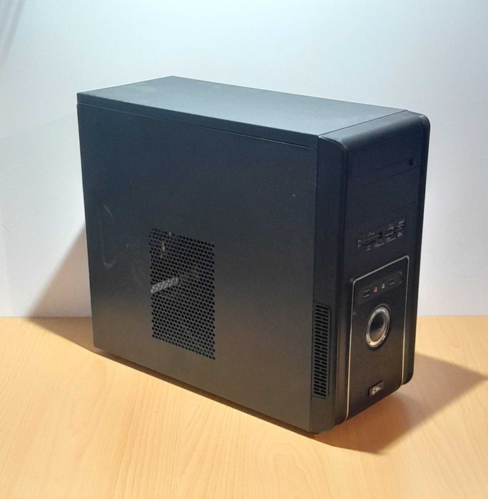 Компютър RYZEN 3 2200G 8Gb DDR4