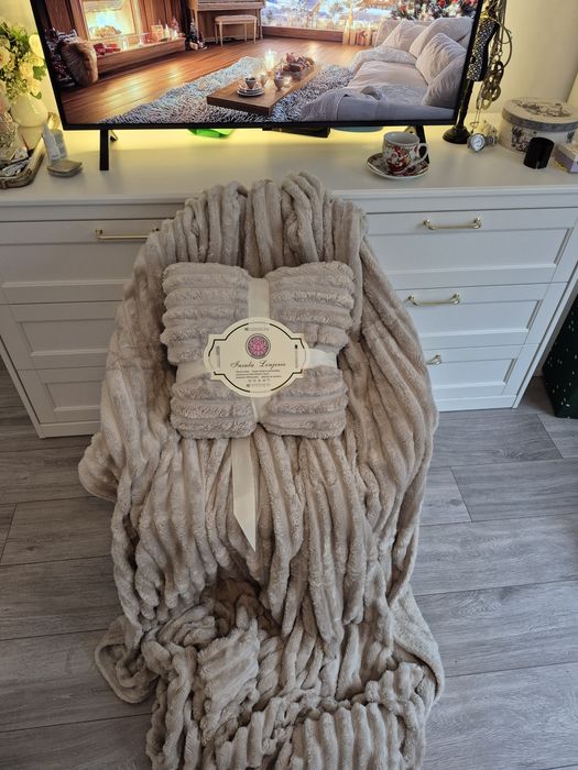 230x200 nuanta delicata de Bej patura design tip Sherpa Cozy & Soft