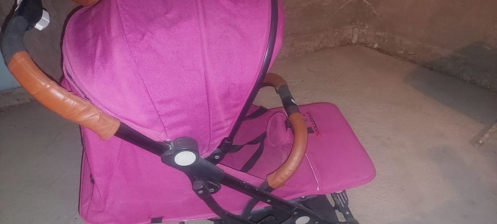 Срочно, коляска сатылады 25000