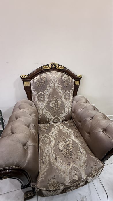 Продам Диван с Креслом