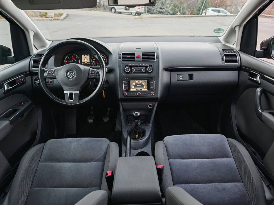 Vw touran 2.0TDI 2012 Highline#Bi-xenon#Panoramic#Alcantara
