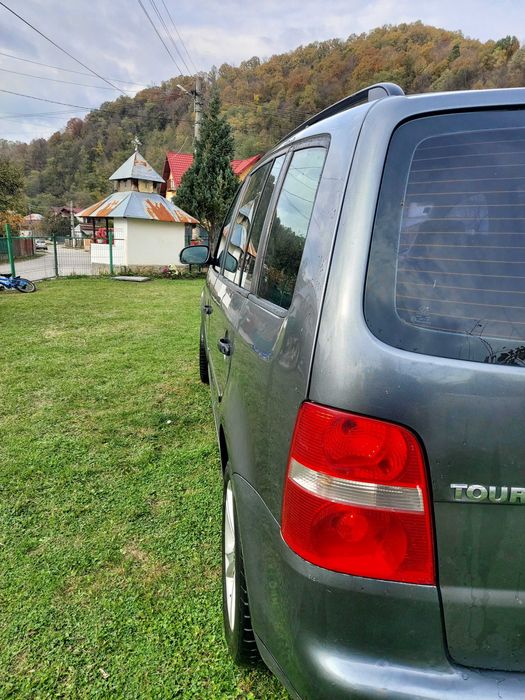 VOLKSWAGEN Touran 2005 — imagine 9