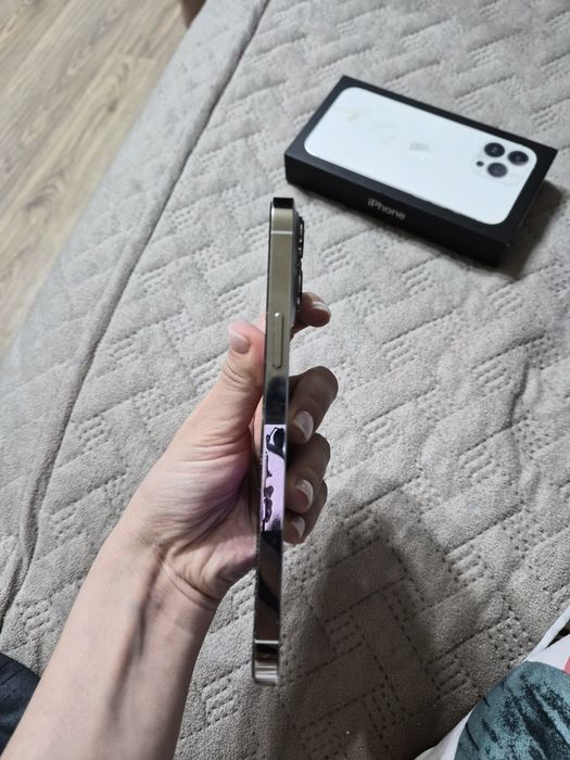 Продам iPhone 13 Pro Max