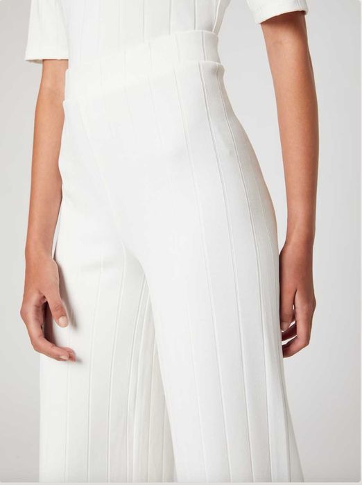 Прав дамски панталон с висока талия, цвят крем, размер 38 (нов)