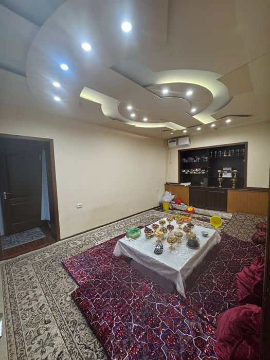 4-комнатная, на Квартале Ц, 77серия  с ремонтом