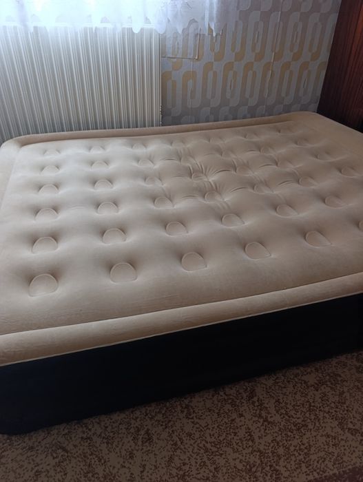 Надуваема спалня