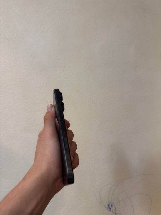 Iphone 16 pro 93%