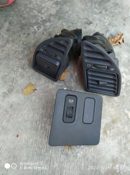 Фарове и части за Peugeot 306 1994г.