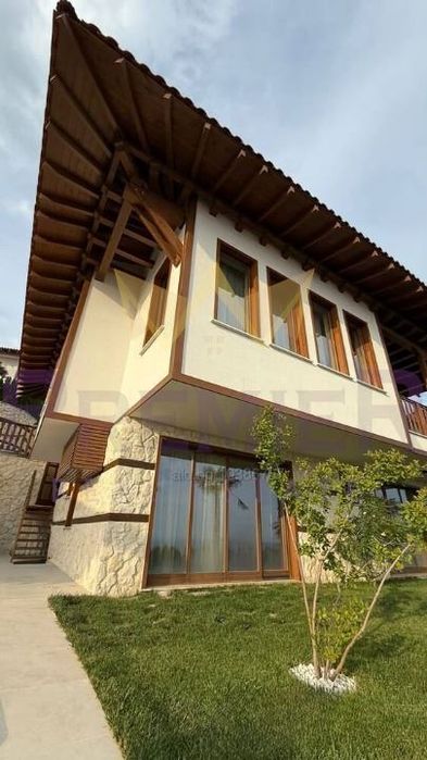 Продава се Къща в Свети Влас - 200 кв.м за 1326 €/кв.м - Снимка #11