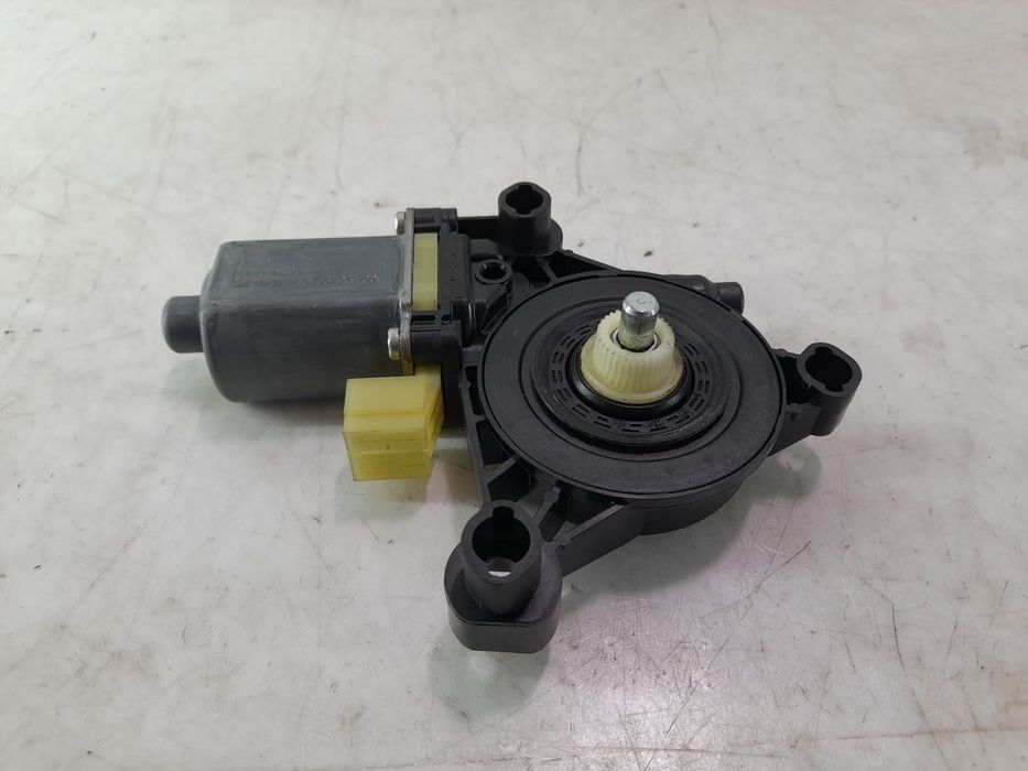 Motoras geam dreapta spate 5Q0959802 Audi A3 8V [2012 - 2016]