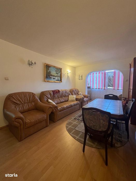Apartament cu 3 camere Cartier Mal