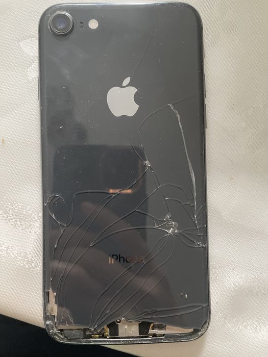 Айфон 8 телефон