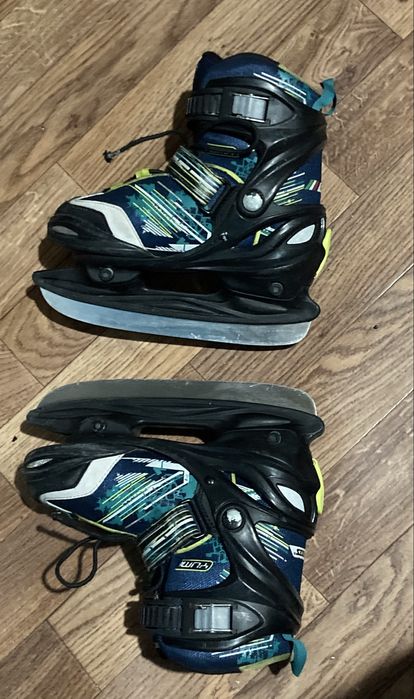 Продам коньки размер 30-35