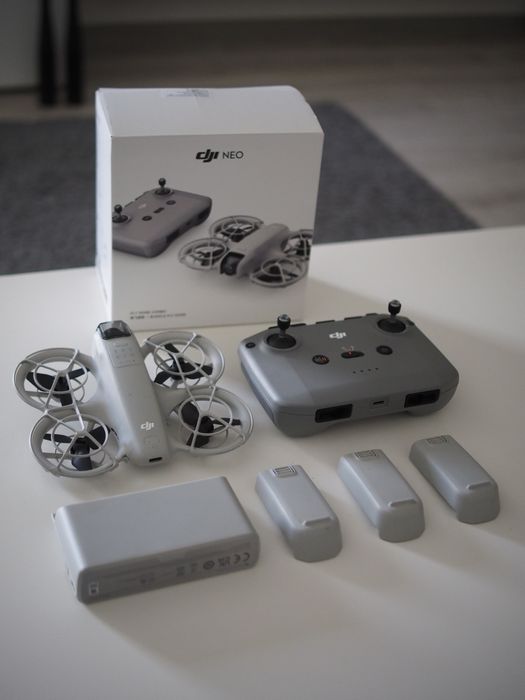 Drona Dji Neo fly more combo