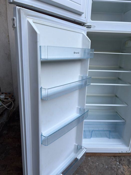 Vând combină frigorifică incorporabila