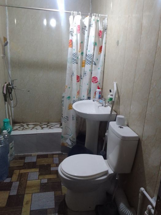 Srochno uy sotiladi KELISHTIRIP beriladi