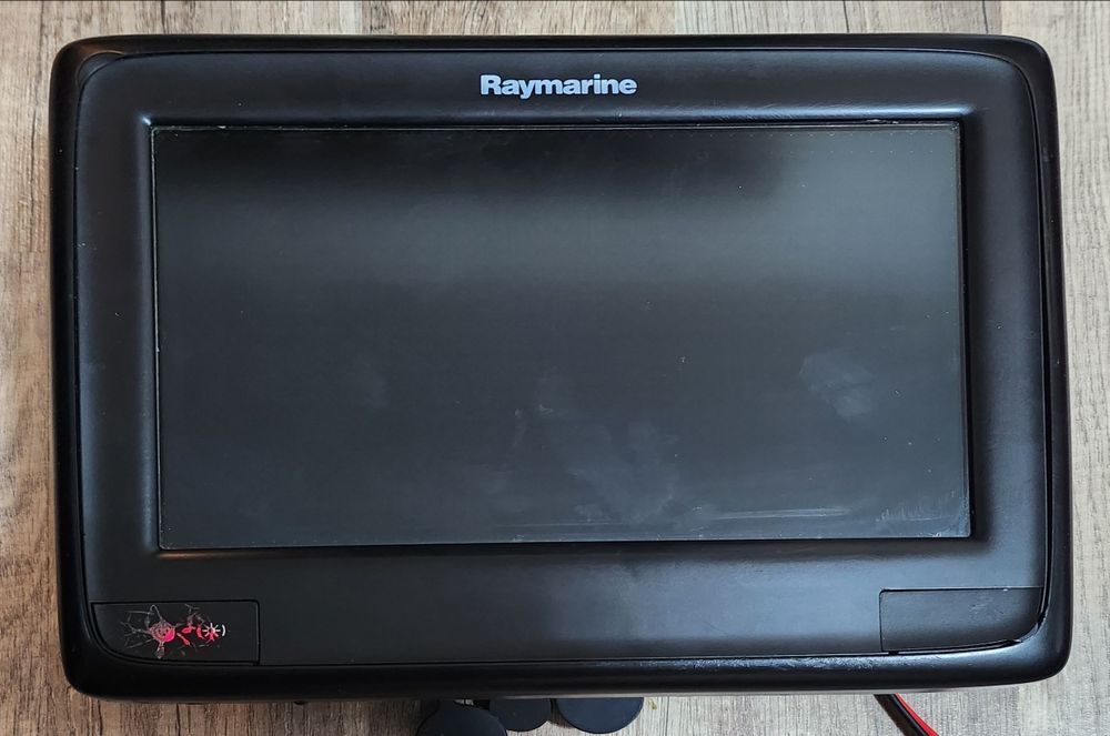 Raymarine a98 9″ сензорен MFD картограф SONAR w/ WiFi + DownVision E70