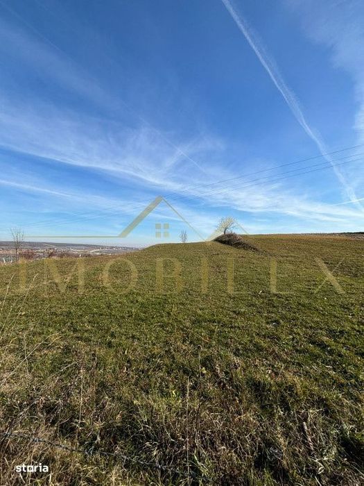 Teren in Comsesti, parcelabil, 5300 mp, vedere frumoasa la lac