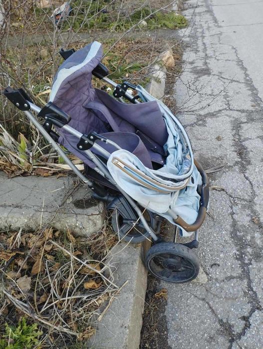 Детска, лятна количка на символична цена