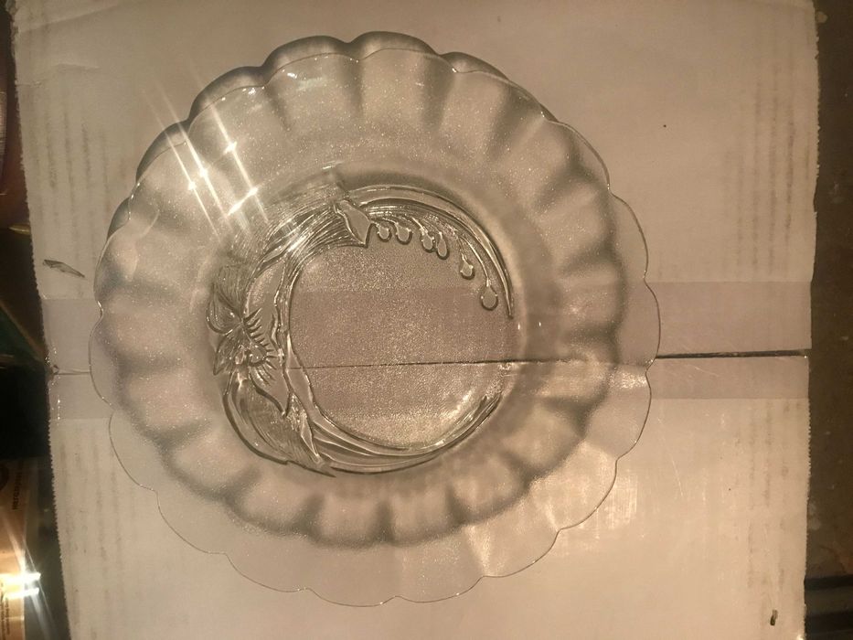 Чинии и плата порцеланови и стъклени от соца