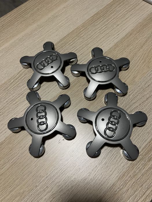 Capacele centrale Audi originale 4 bucati