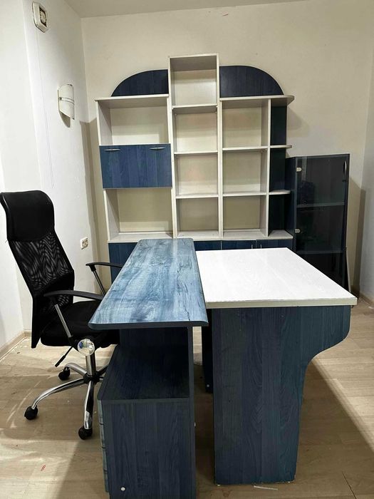 Офис обзавеждане