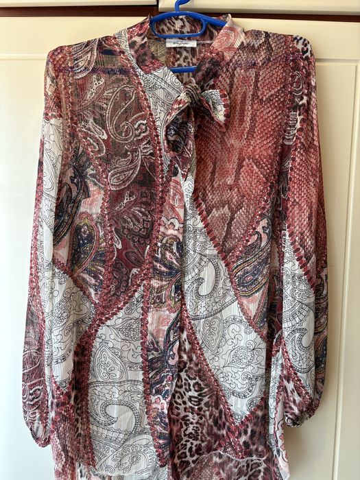 Дамски ризи-М размер-различни